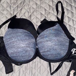 (2) PINK Victoria’s Secret Wear Everywhere Bras
